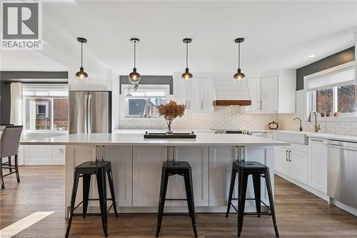 3 Alona Avenue, Cambridge, ON - Indoor Photo Showing Kitchen With Upgraded Kitchen