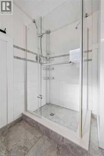 3 Alona Avenue, Cambridge, ON - Indoor Photo Showing Other Room