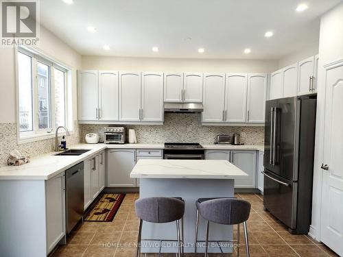 53 Larkmead Crescent, Markham, ON - Indoor Photo Showing Kitchen With Double Sink With Upgraded Kitchen