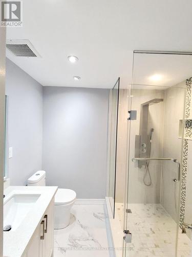 53 Larkmead Crescent, Markham, ON - Indoor Photo Showing Bathroom