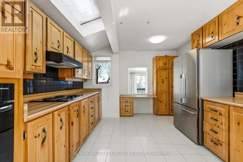 500 Foxview Place, Ottawa, ON - Indoor Photo Showing Kitchen