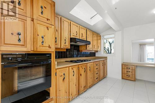 500 Foxview Place, Ottawa, ON - Indoor Photo Showing Kitchen
