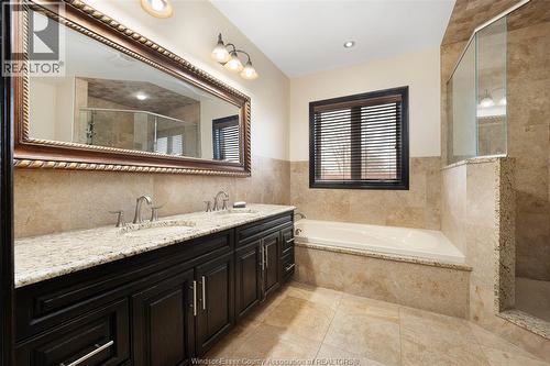 199 Ellison, Leamington, ON - Indoor Photo Showing Bathroom