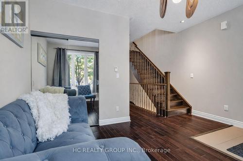 Th6 - 225 South Park Road, Markham, ON - Indoor