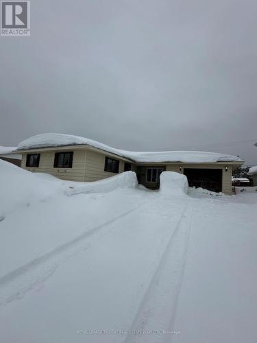 3 CLARK STREET  Kapuskasing, ON P5N 1L3