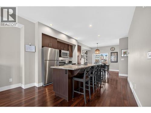 433 Mccarren Avenue Unit# 9, Kelowna, BC - Indoor Photo Showing Kitchen