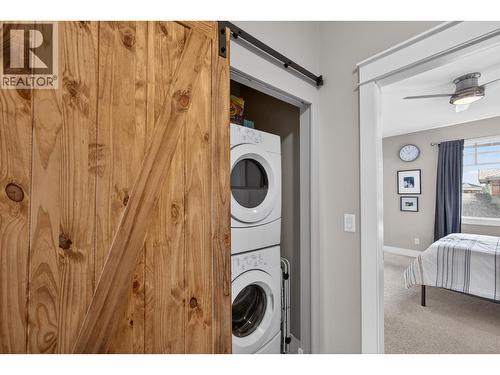 433 Mccarren Avenue Unit# 9, Kelowna, BC - Indoor Photo Showing Laundry Room