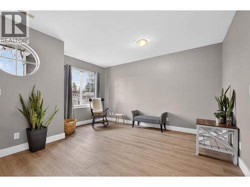 433 Mccarren Avenue Unit# 9, Kelowna, BC - Indoor Photo Showing Other Room