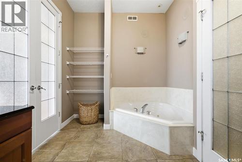 3270 Windsor Park Crescent, Regina, SK - Indoor Photo Showing Bathroom