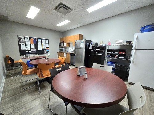 Cuisine - 3675 Boul. De La Grande-Allée, Boisbriand, QC - Indoor