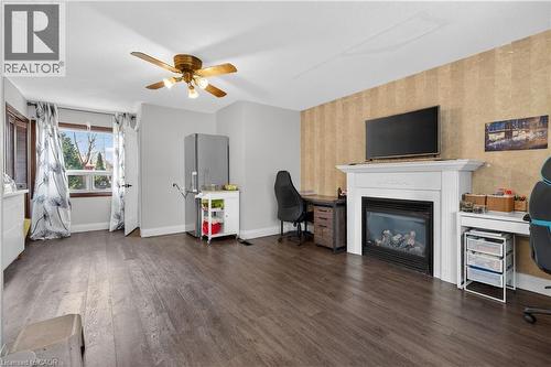 150 Ewen Road Unit# 2, Hamilton, ON - Indoor Photo Showing Living Room With Fireplace