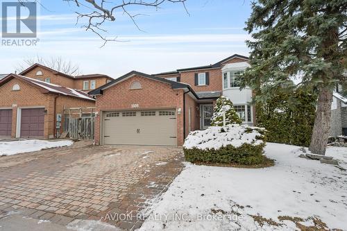 1608 DELLBROOK AVENUE  Pickering, ON L1X 2M7