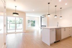 205-924 Jenkins Ave Langford, BC V9B 2N7