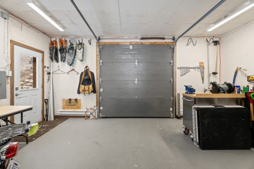 Garage - 1500 10E Rang, Val-David, QC - Indoor Photo Showing Garage