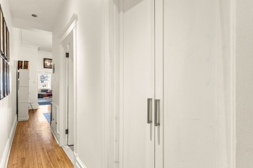 Laundry - 2-906 Rue Cherrier, Montréal (Le Plateau-Mont-Royal), QC - Indoor Photo Showing Other Room