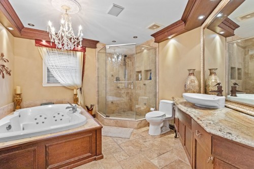 Bathroom - 1185 Rue St-Andrews, Mascouche, QC - Indoor Photo Showing Bathroom