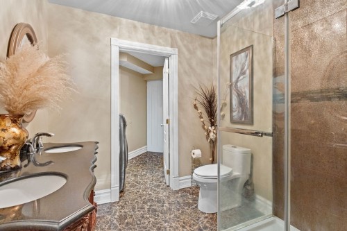 Powder room - 1185 Rue St-Andrews, Mascouche, QC - Indoor Photo Showing Bathroom