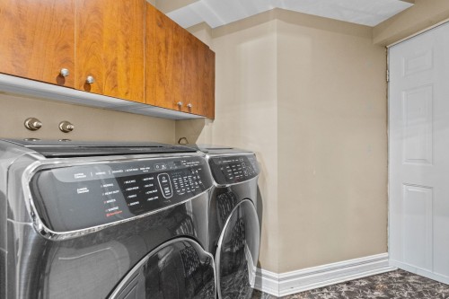 Laundry - 1185 Rue St-Andrews, Mascouche, QC - Indoor Photo Showing Laundry Room
