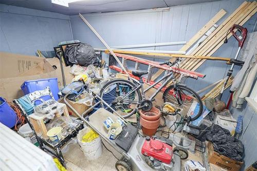 1897 Bannatyne Ave, Winnipeg, MB 