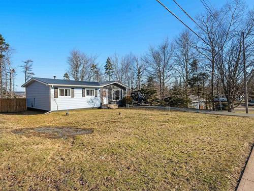 20 Montery Drive, Salmon River, NS 