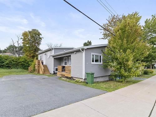 17 Chadwick Street, Dartmouth, NS 