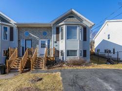 239 Charles Road  Timberlea, NS B3T 1N5