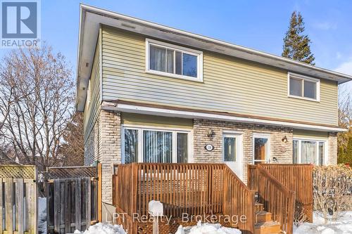 118 CAPREOL COURT  Oshawa (Vanier), ON L1J 6E6