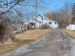 159 SIMPSON ROAD Prince Edward County (Athol Ward), ON K0K 1P0