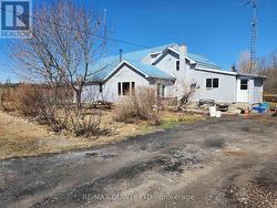 159 SIMPSON ROAD Prince Edward County (Athol Ward), ON K0K 1P0