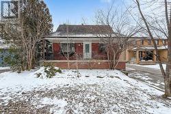223 PLEASANT AVENUE  Toronto, ON M2M 1M6