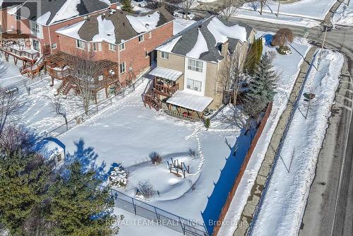 2 Sandway Crescent, Vaughan, ON - Outdoor
