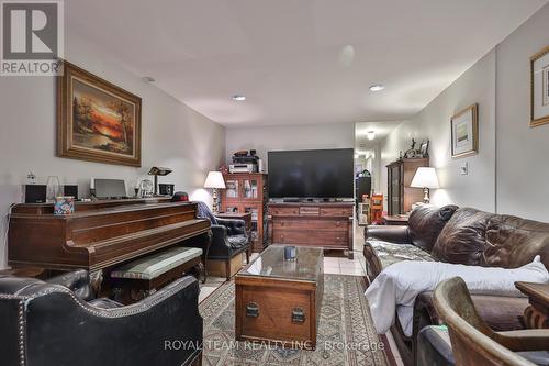 54 Maher Avenue, Toronto, ON - Indoor Photo Showing Living Room