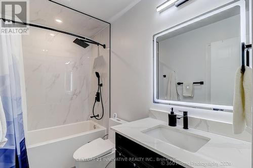1896 Woodgate Court, Oshawa, ON - Indoor Photo Showing Bathroom