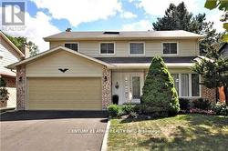 210 CENTRE STREET W Richmond Hill, ON L4C 5K1