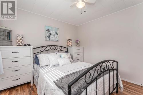 450 Concession 11 Road E, Tiny, ON - Indoor Photo Showing Bedroom