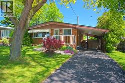 77 LAWFIELD Drive  Hamilton, ON L8V 4C6