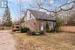 38 MAIN STREET S Bluewater (Bayfield), ON N0M 1G0