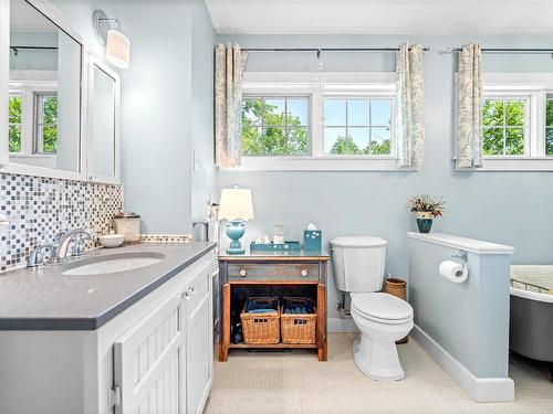 24 Hamshaw Drive, Halifax, NS 