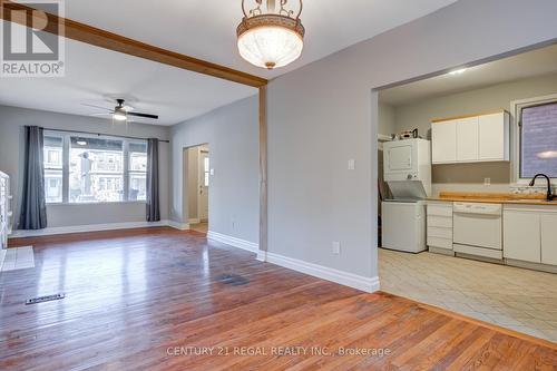 184 Maplewood Avenue, Hamilton, ON - Indoor Photo Showing Kitchen