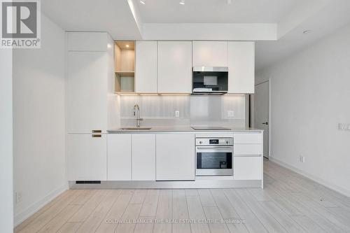 Unit #1302 - 39 Mary Street, Barrie, ON - Indoor Photo Showing Kitchen