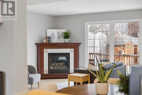 920 Walkley Road, Ottawa, ON - Indoor Photo Showing Living Room With Fireplace