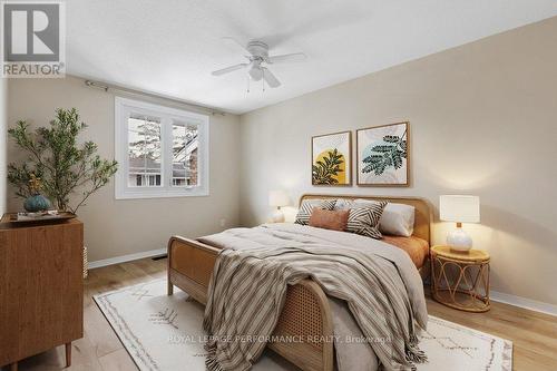 920 Walkley Road, Ottawa, ON - Indoor Photo Showing Bedroom