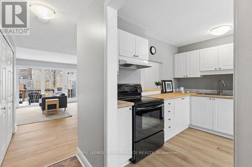 920 Walkley Road, Ottawa, ON - Indoor Photo Showing Kitchen