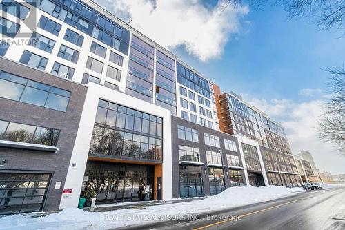 716 - 185 DUNLOP STREET E  Barrie, ON L4M 1B2