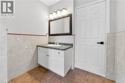 29 Quaker Road, Welland, ON - Indoor Photo Showing Bathroom