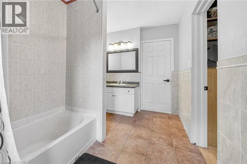 29 Quaker Road, Welland, ON - Indoor Photo Showing Bathroom