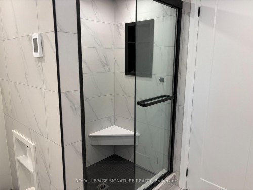 Shared Basement-9 Breadner Drive, Toronto, ON - Indoor Photo Showing Bathroom