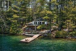 4 POST LANE Seguin, ON P2A 2W8