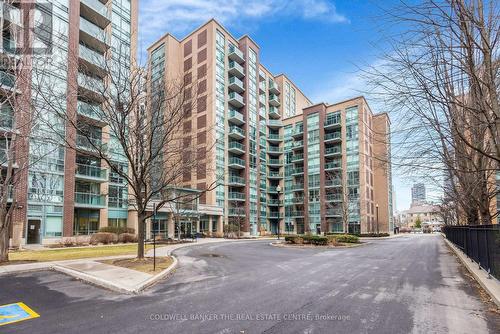 1105 - 9 MICHAEL POWER PLACE  Toronto, ON M9A 0A5