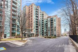 1105 - 9 MICHAEL POWER PLACE  Toronto, ON M9A 0A5